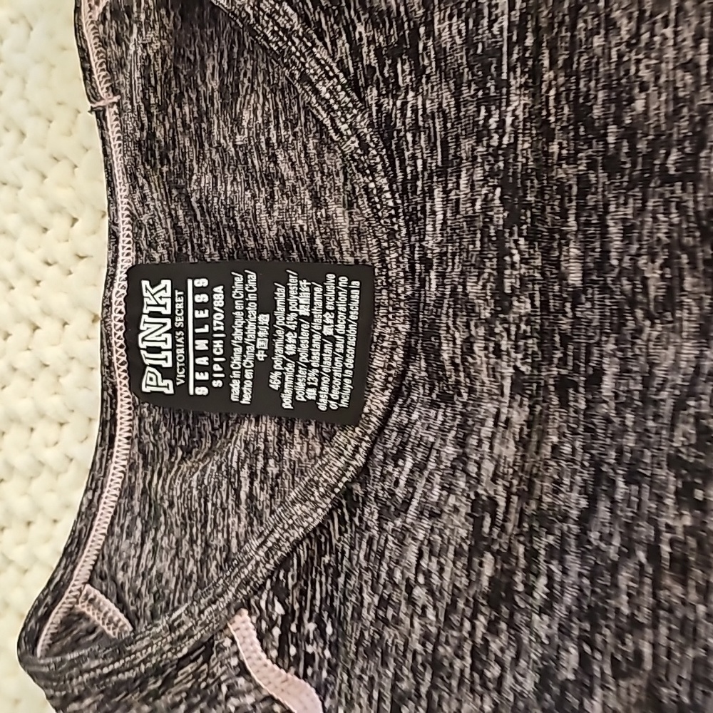 PINK Workout crop top - Picture 3 of 4